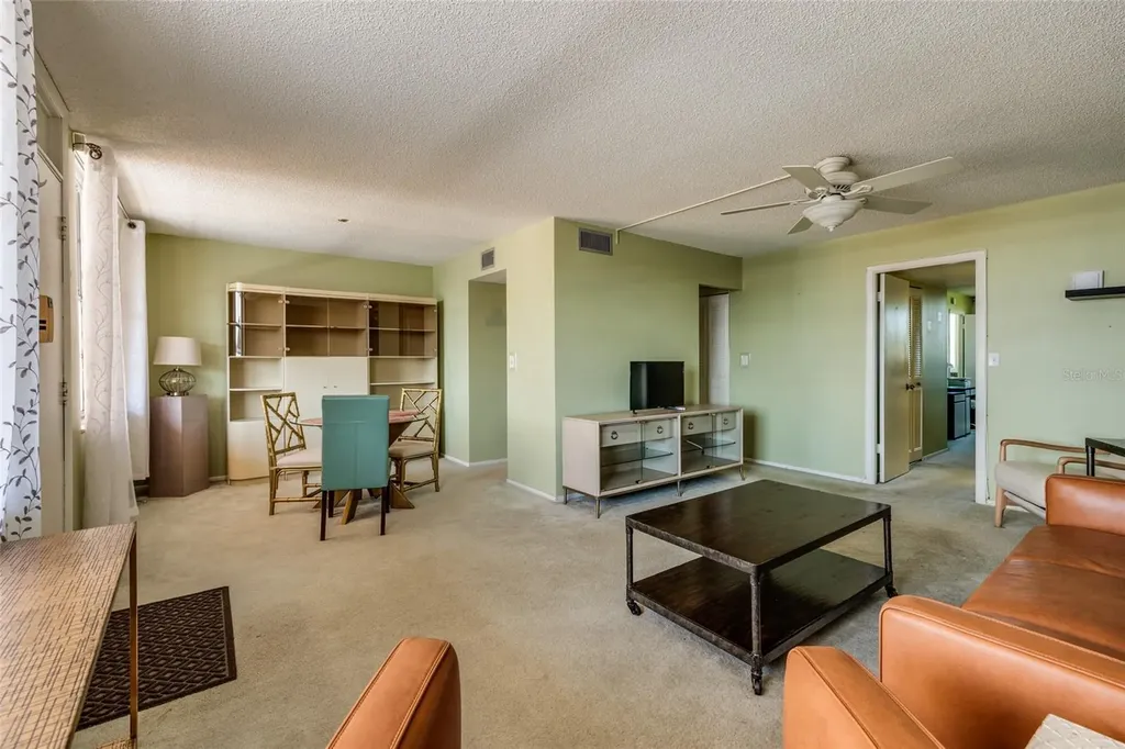 4915 Bay Street NE St Petersburg FL 33703