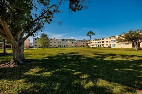 4915 Bay Street NE St Petersburg FL 33703