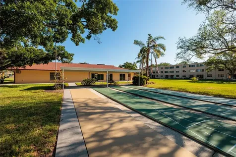 4915 Bay Street NE St Petersburg FL 33703