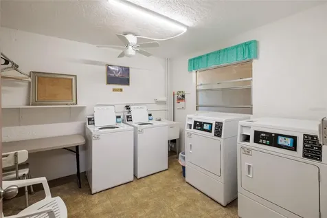 4915 Bay Street NE St Petersburg FL 33703