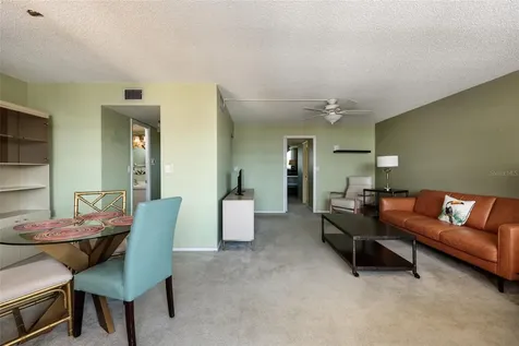 4915 Bay Street NE St Petersburg FL 33703