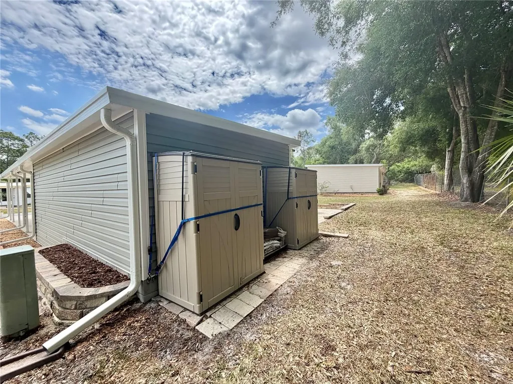 121 Tamarisk Way Leesburg FL 34748