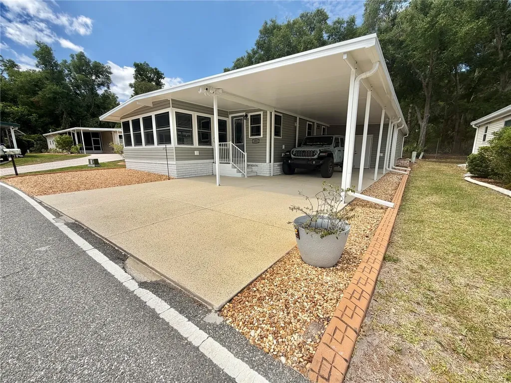 121 Tamarisk Way Leesburg FL 34748