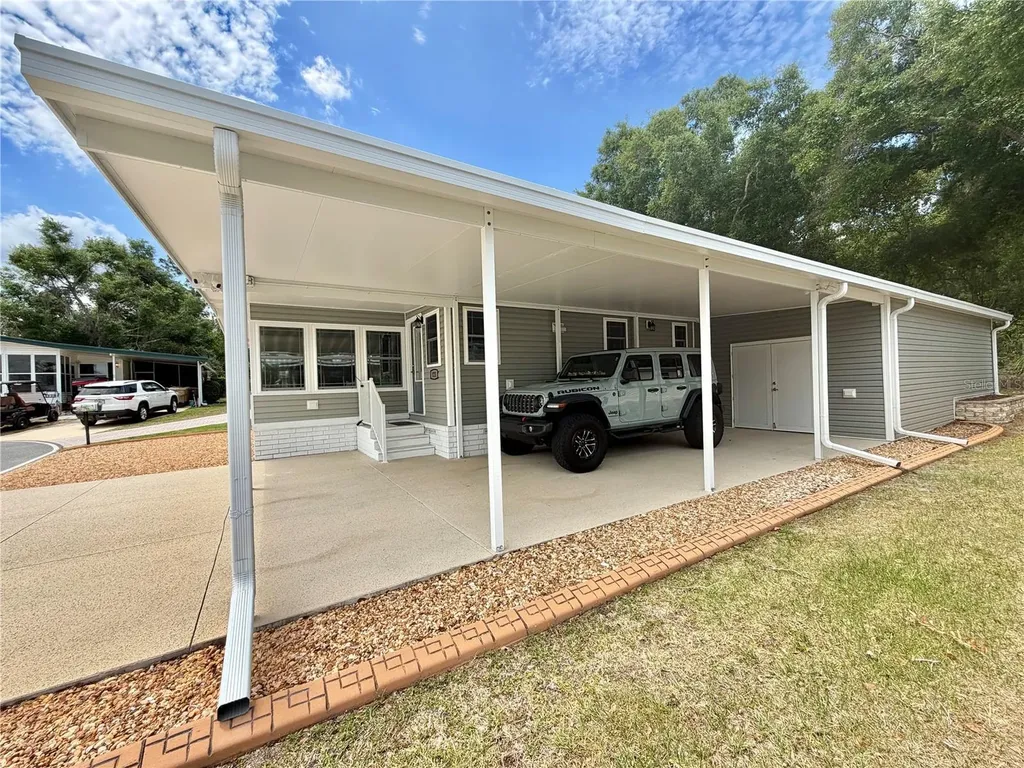 121 Tamarisk Way Leesburg FL 34748