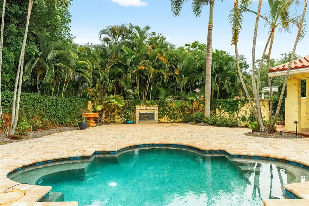 190 Bosphorous Avenue Tampa FL 33606