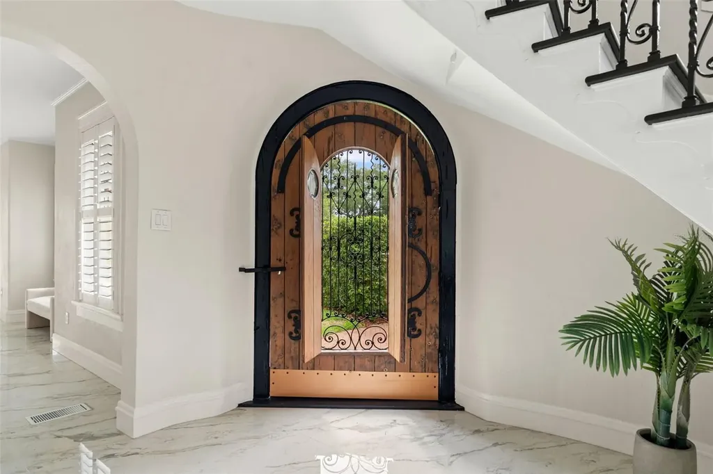 190 Bosphorous Avenue Tampa FL 33606
