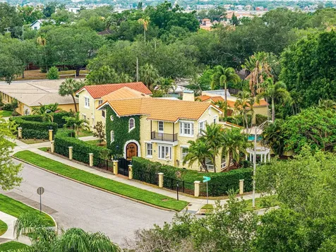 190 Bosphorous Avenue Tampa FL 33606