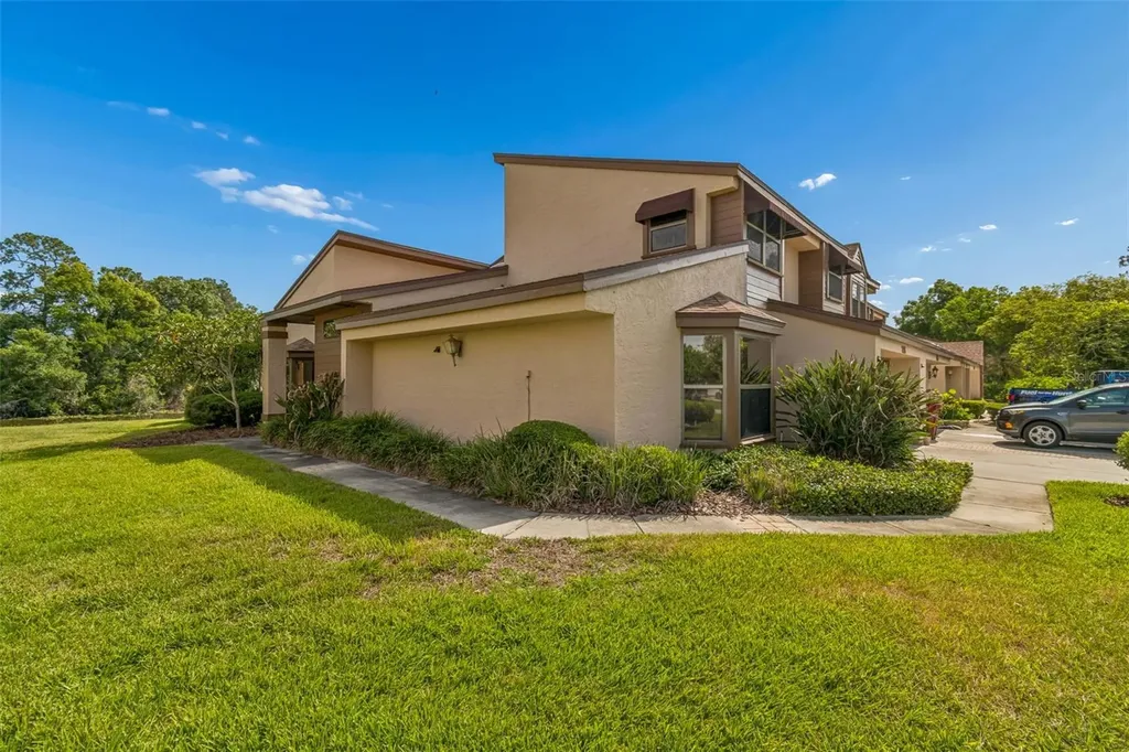 2318 Village Green Boulevard Plant City FL 33566