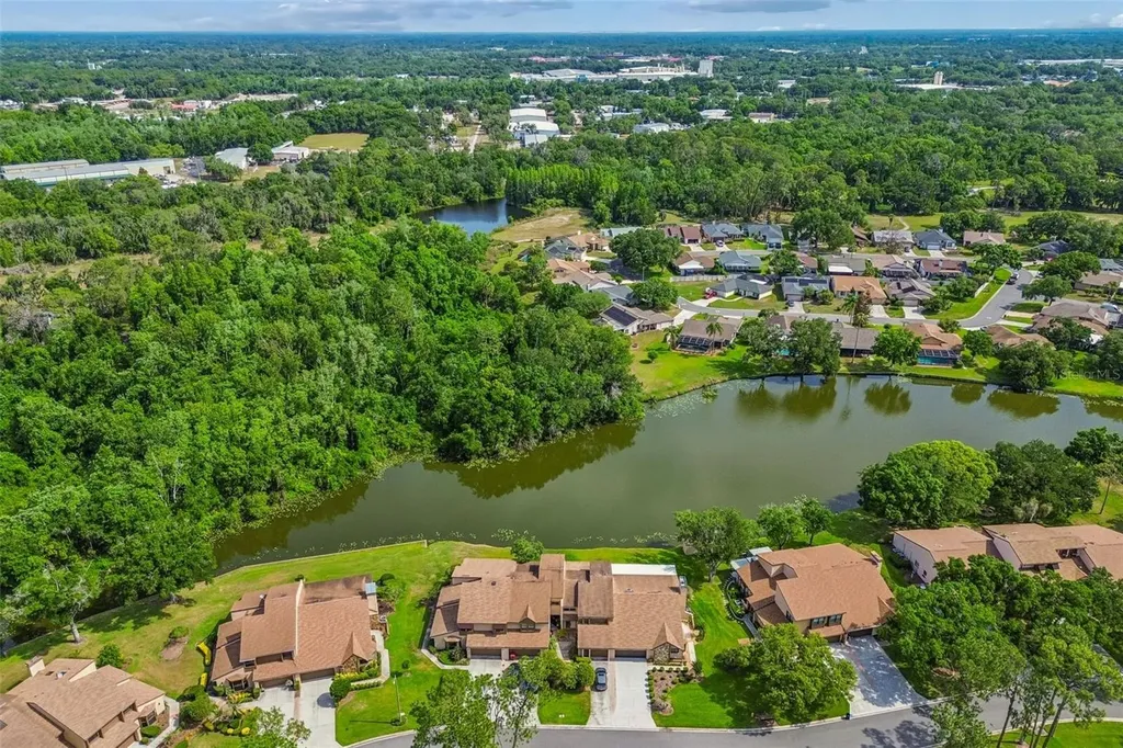 2318 Village Green Boulevard Plant City FL 33566