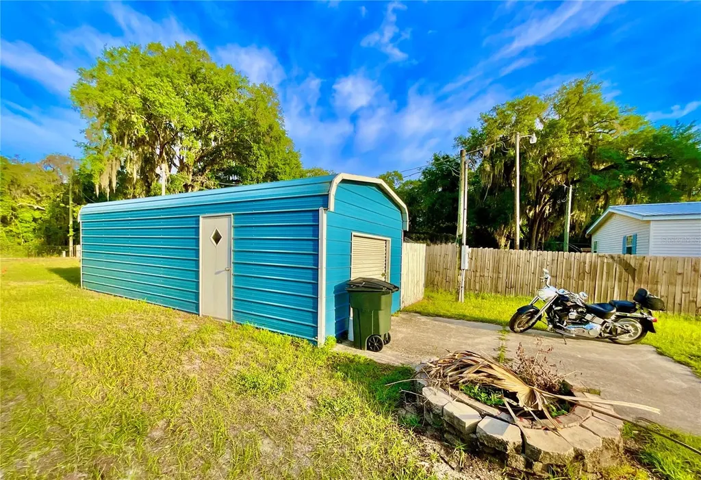 125 Floradandy Road Hawthorne FL 32640