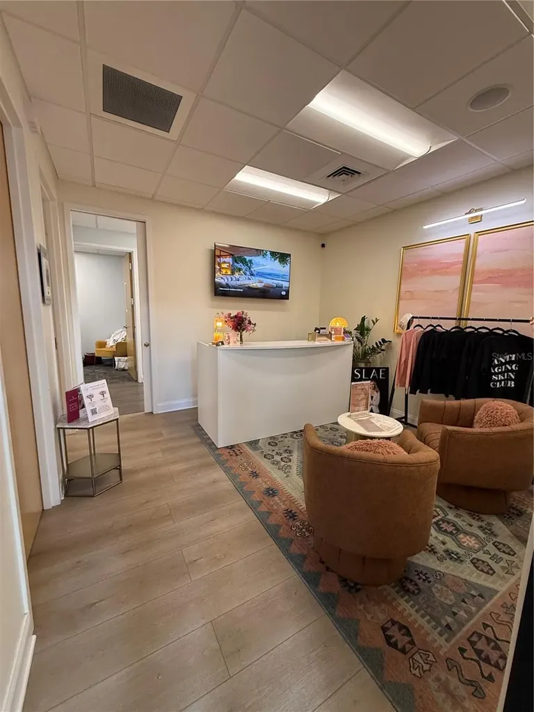 2201 W Swann Avenue Tampa FL 33606