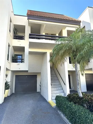 126 1st Street E Tierra Verde FL 33715