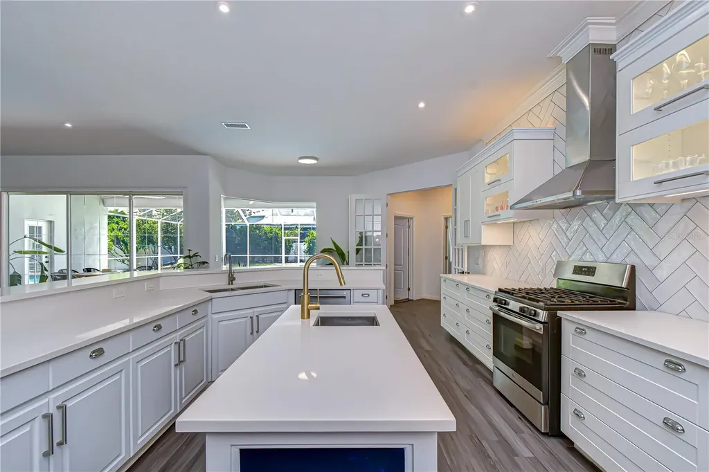 2228 Valrico Forest Drive Valrico FL 33594
