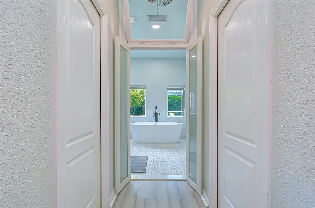 2228 Valrico Forest Drive Valrico FL 33594