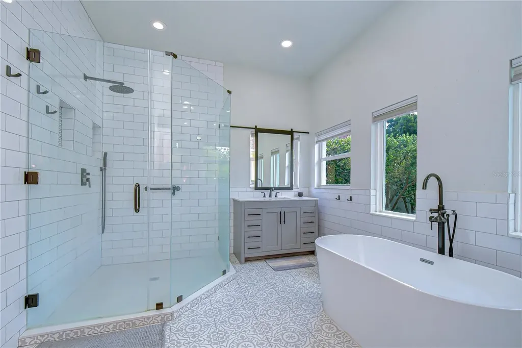 2228 Valrico Forest Drive Valrico FL 33594