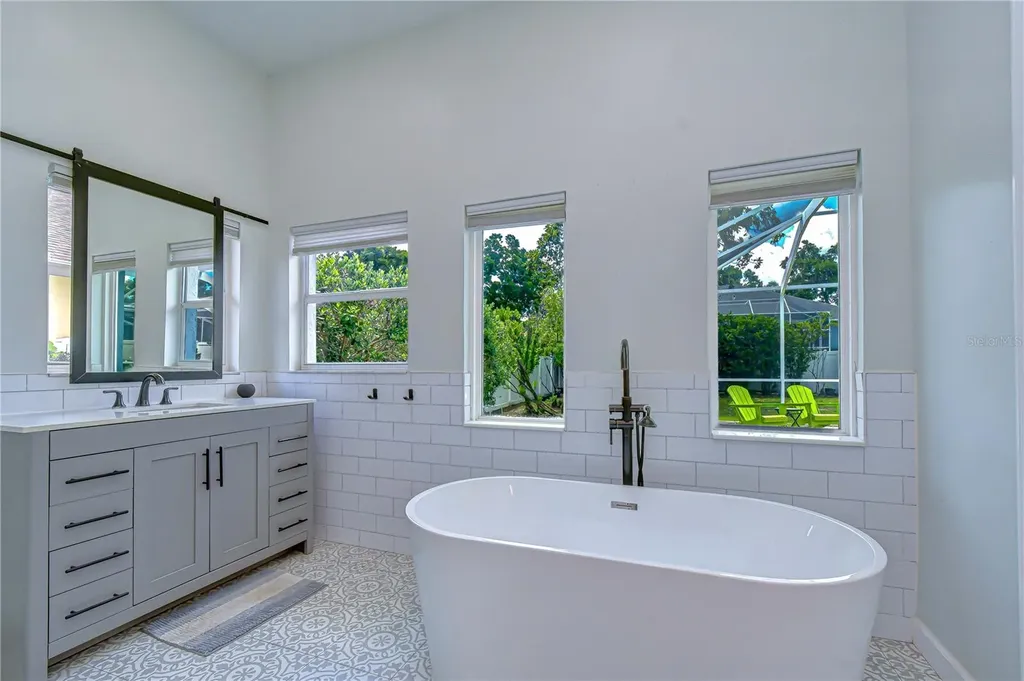 2228 Valrico Forest Drive Valrico FL 33594