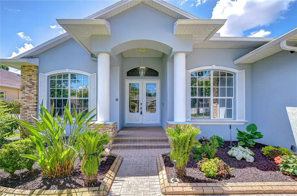 2228 Valrico Forest Drive Valrico FL 33594