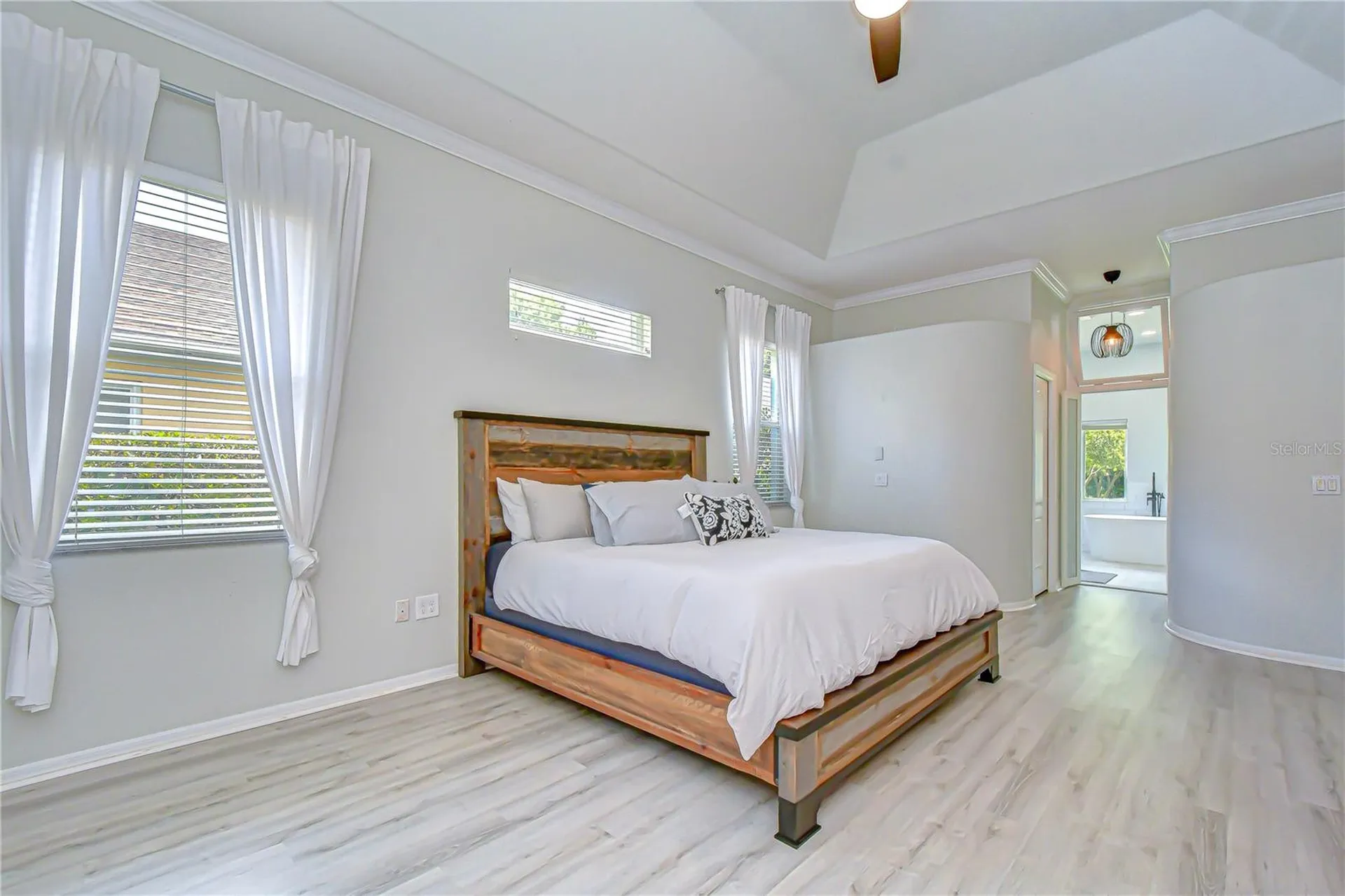 2228 Valrico Forest Drive Valrico FL 33594