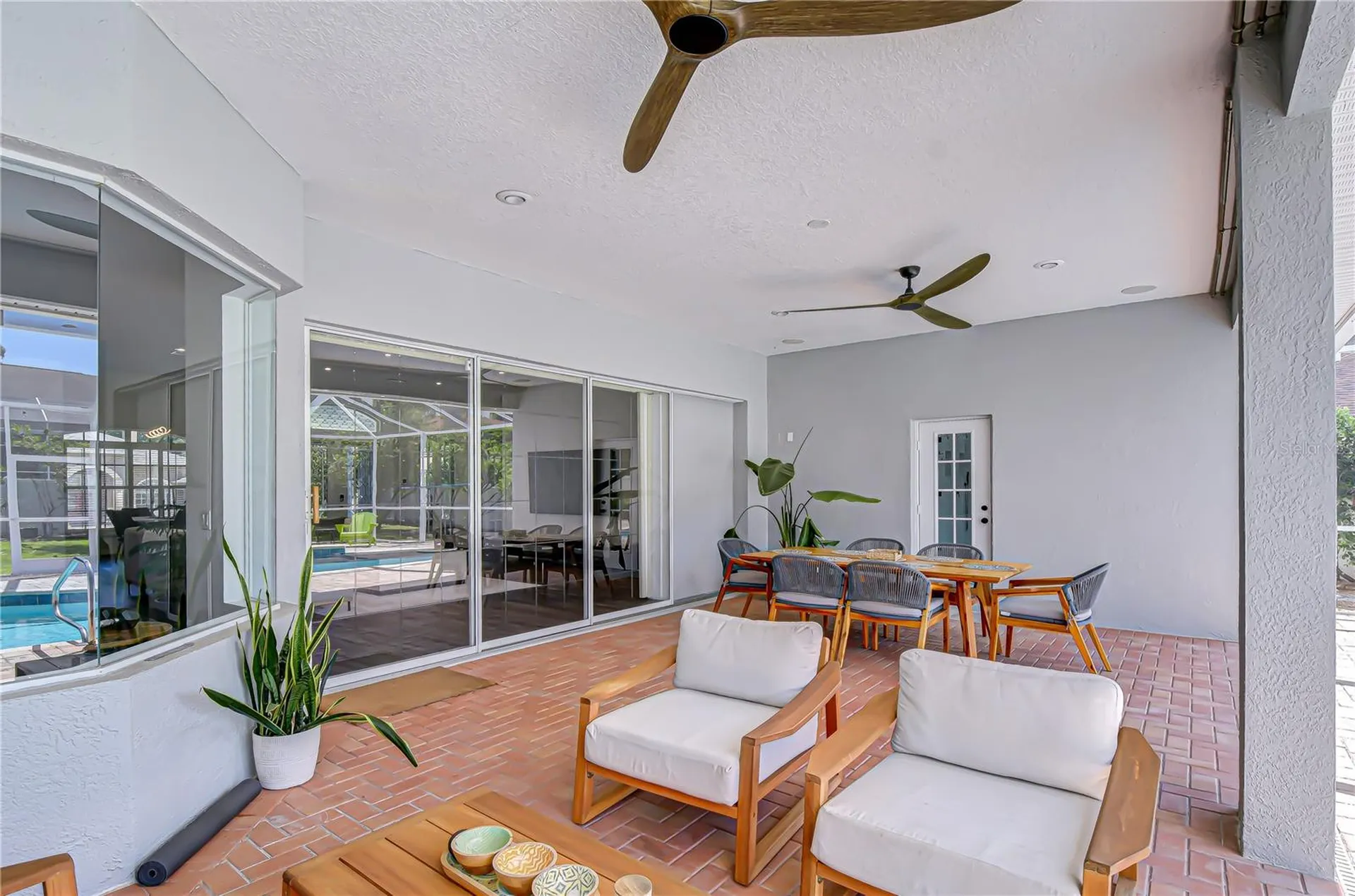 2228 Valrico Forest Drive Valrico FL 33594