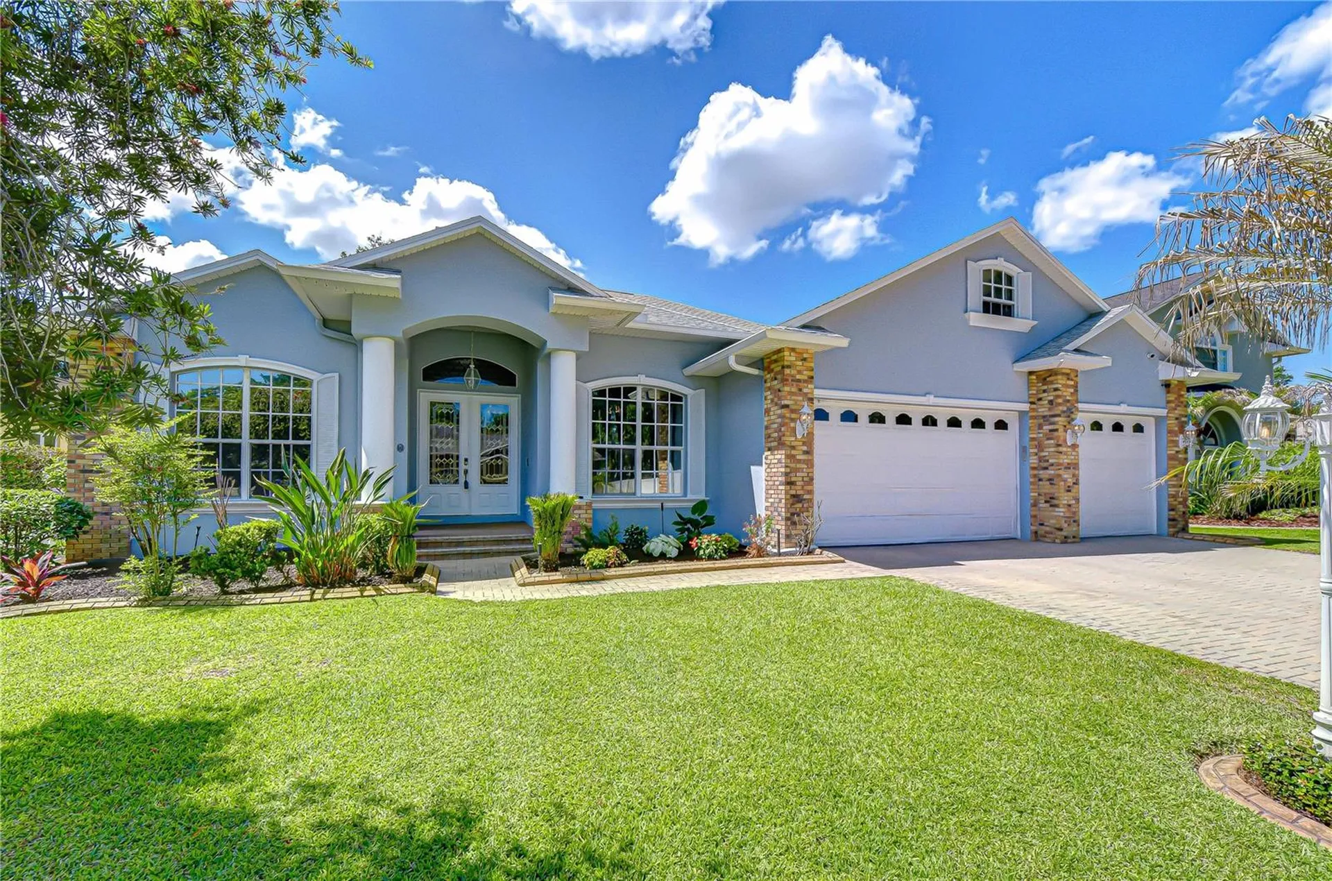 2228 Valrico Forest Drive Valrico FL 33594