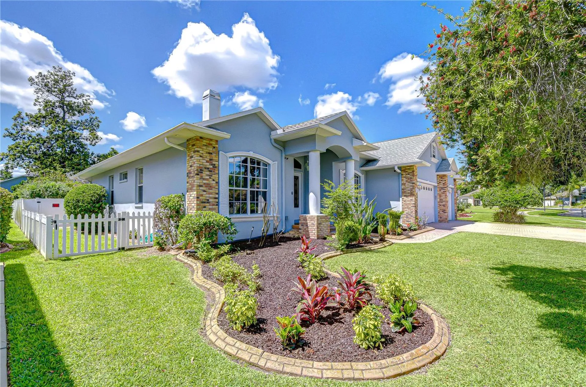 2228 Valrico Forest Drive Valrico FL 33594
