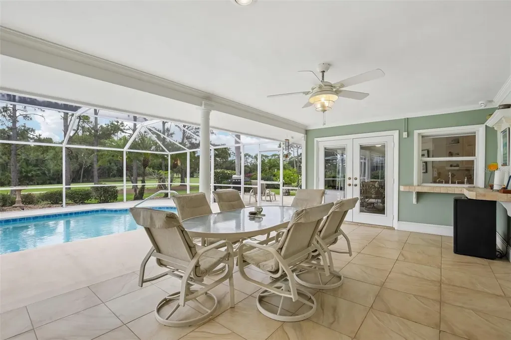 530 Magellan Drive Sarasota FL 34243
