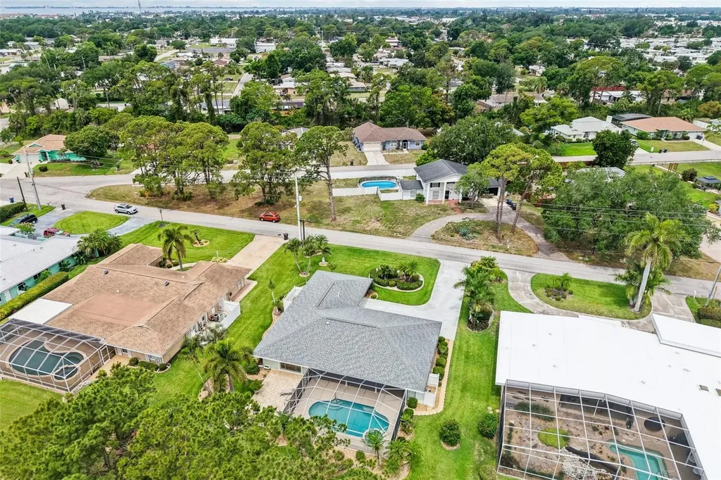 530 Magellan Drive Sarasota FL 34243