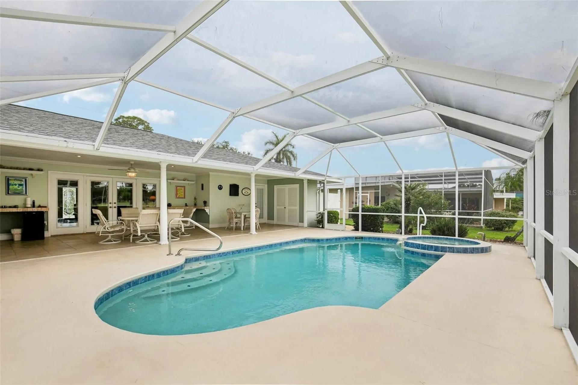 530 Magellan Drive Sarasota FL 34243