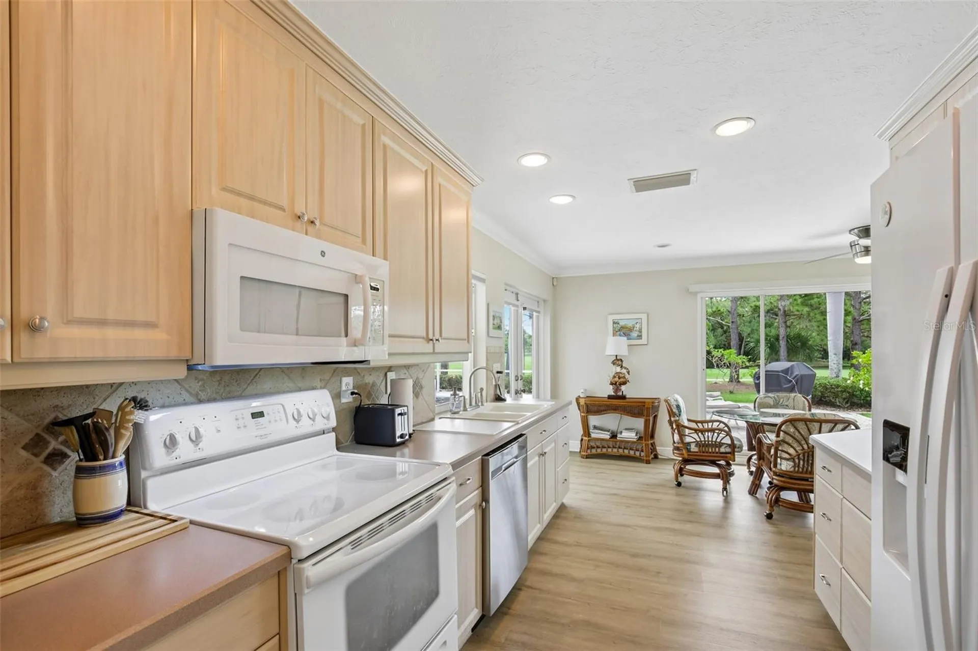 530 Magellan Drive Sarasota FL 34243