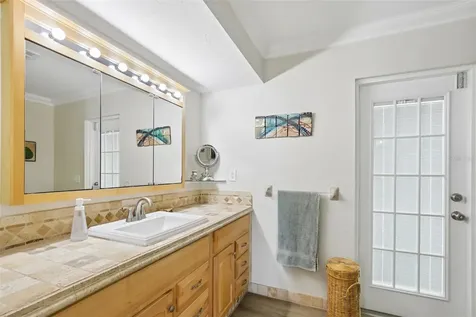 530 Magellan Drive Sarasota FL 34243