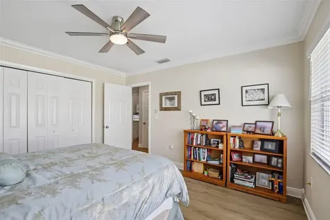530 Magellan Drive Sarasota FL 34243