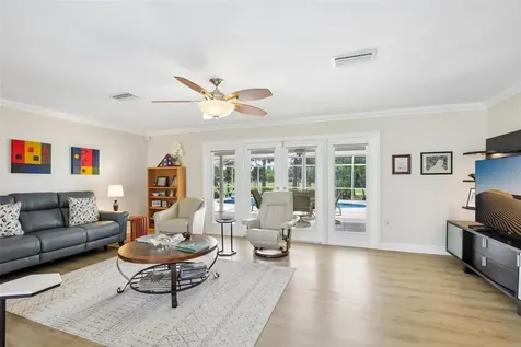 530 Magellan Drive Sarasota FL 34243