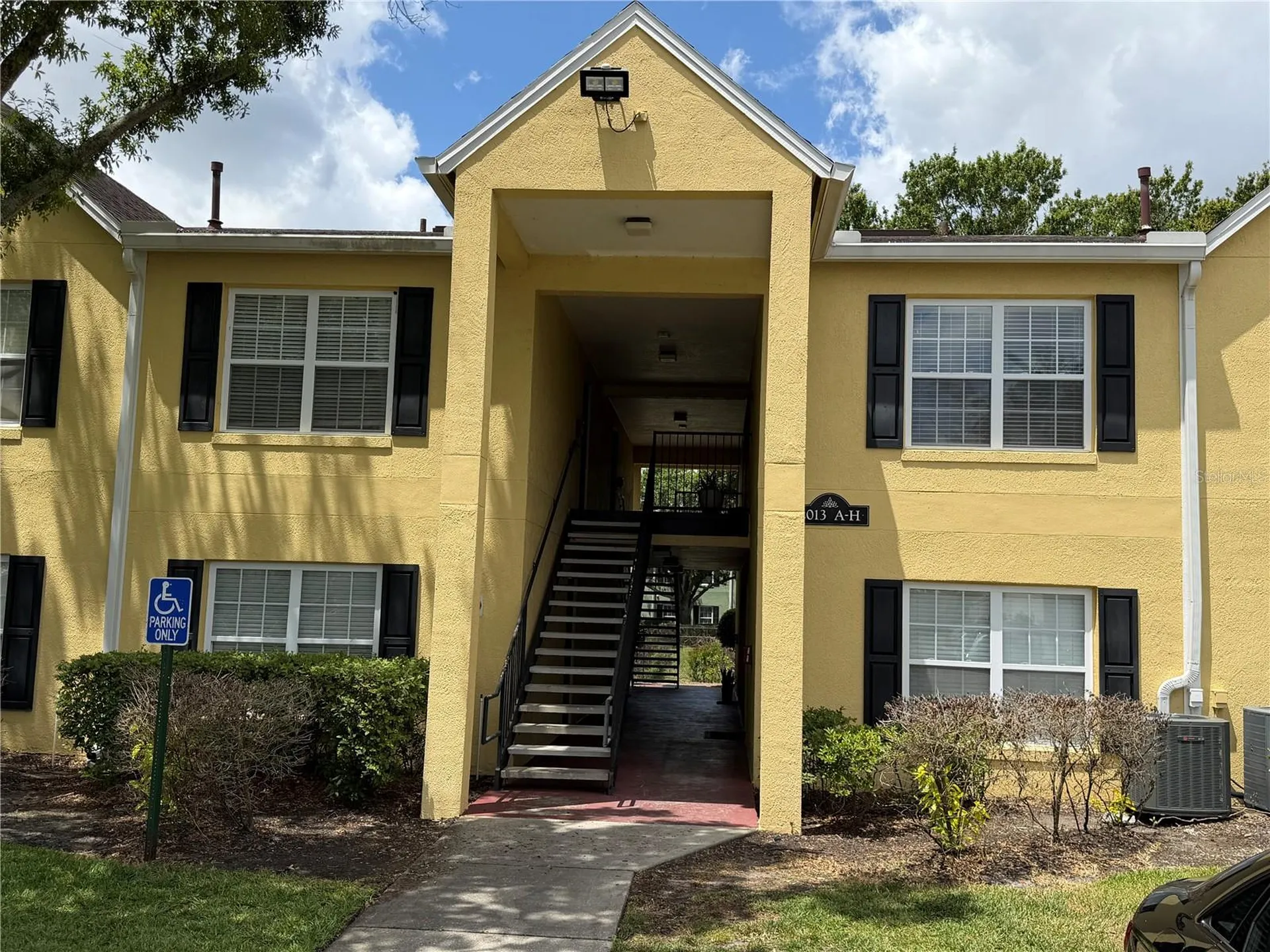 2013 Dixie Belle Drive Orlando FL 32812