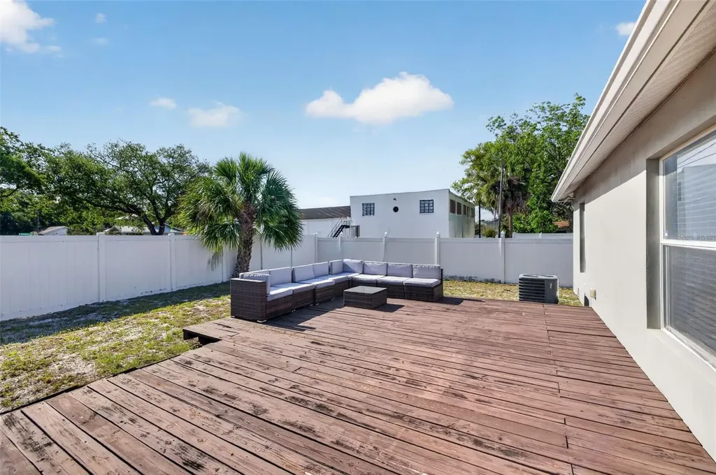 5801 N Miami Place Tampa FL 33604
