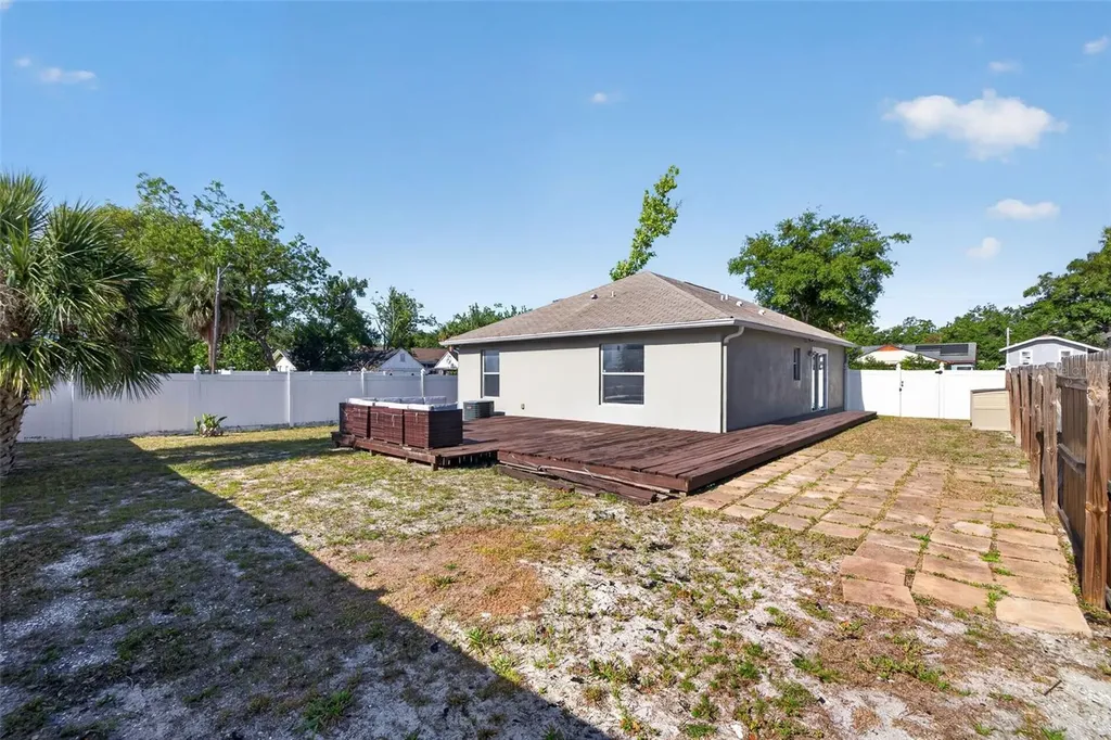 5801 N Miami Place Tampa FL 33604