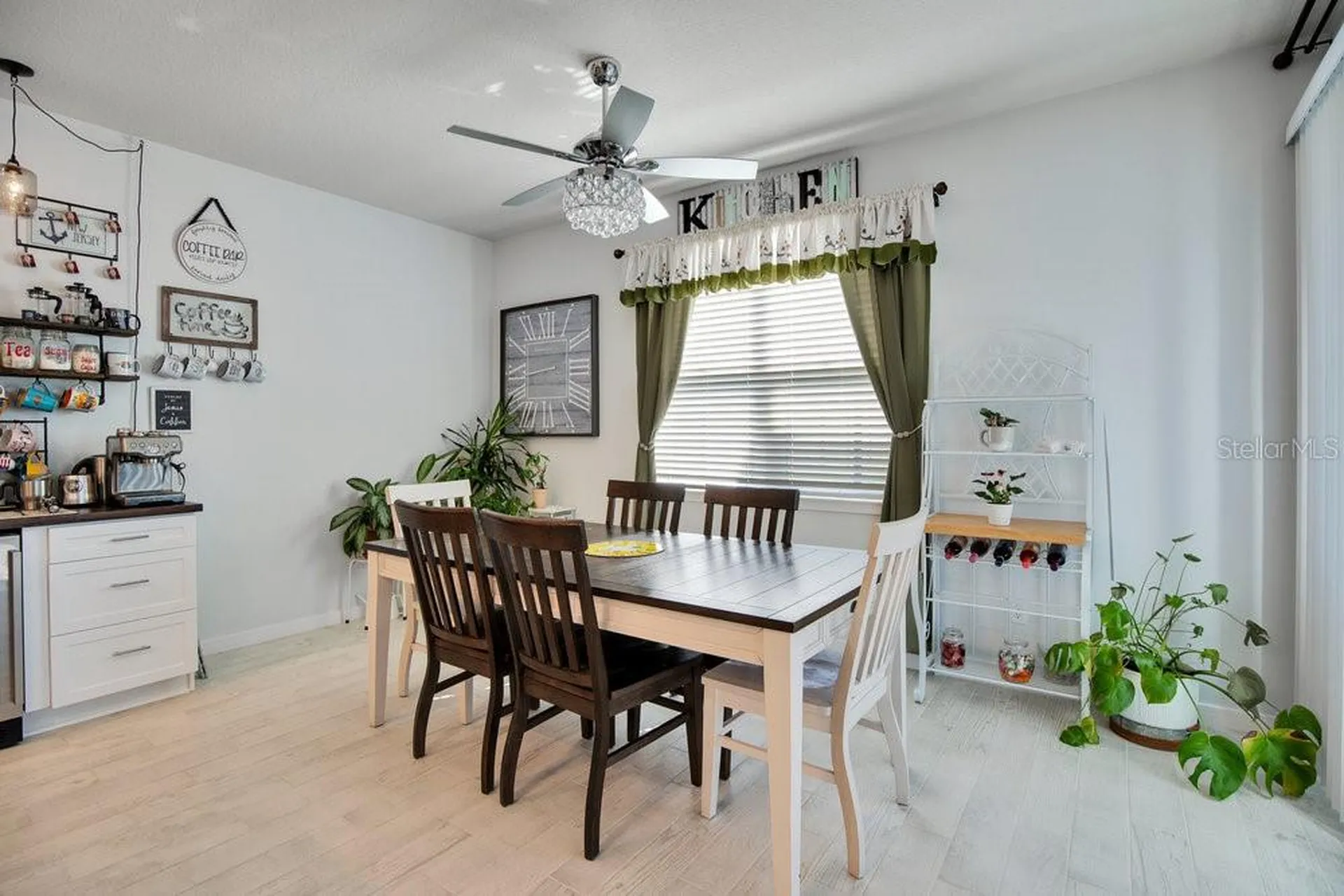 1457 Grand Palm Drive Orlando FL 32828