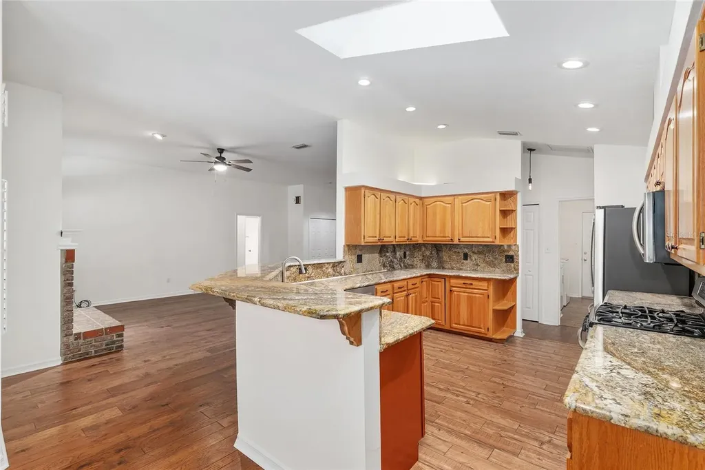 13717 SW 1st Road Newberry FL 32669