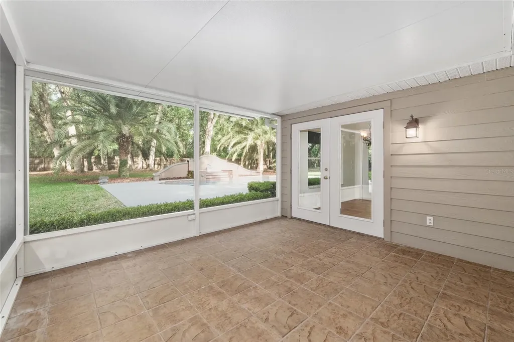 13717 SW 1st Road Newberry FL 32669