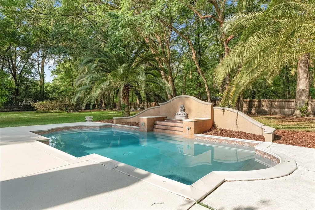 13717 SW 1st Road Newberry FL 32669