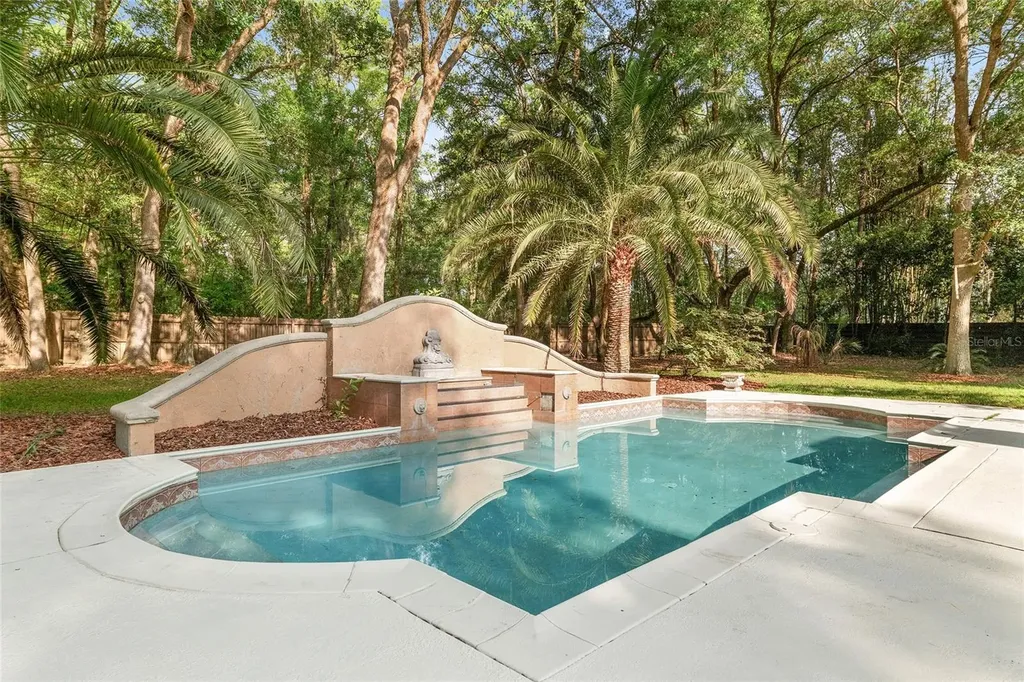 13717 SW 1st Road Newberry FL 32669