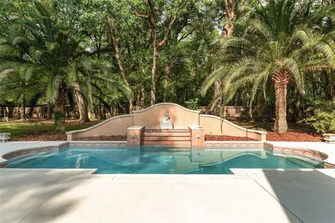 13717 SW 1st Road Newberry FL 32669