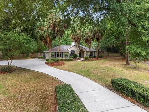 13717 SW 1st Road Newberry FL 32669