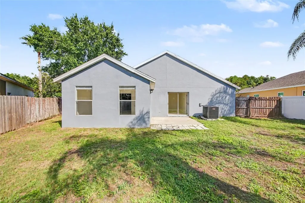 11040 NW Fairhaven Way Orlando FL 32825