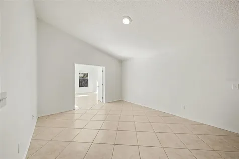 11040 NW Fairhaven Way Orlando FL 32825