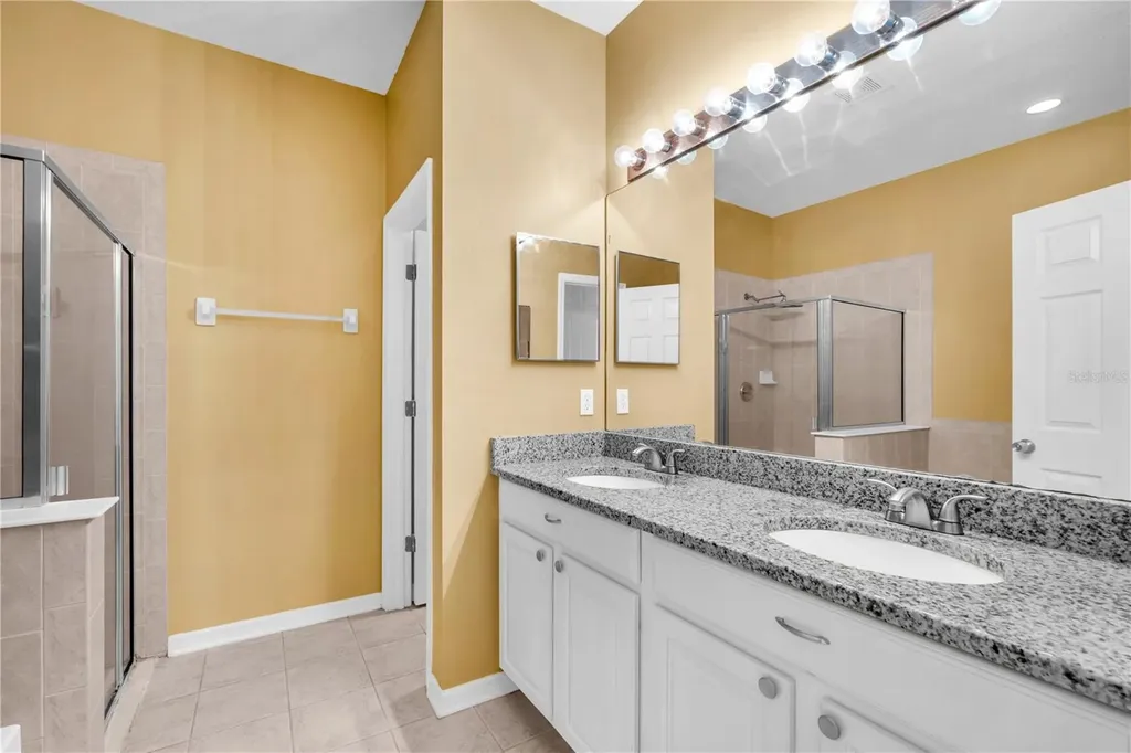 10109 Celtic Ash Drive Ruskin FL 33573