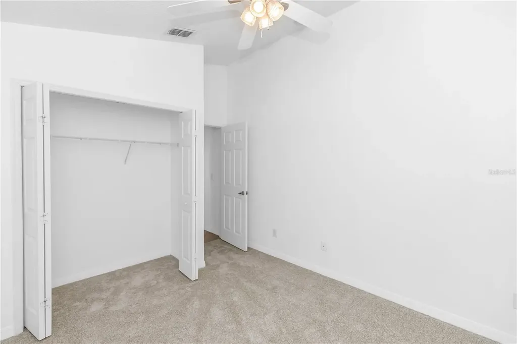 422 Canary Island Court Orlando FL 32828