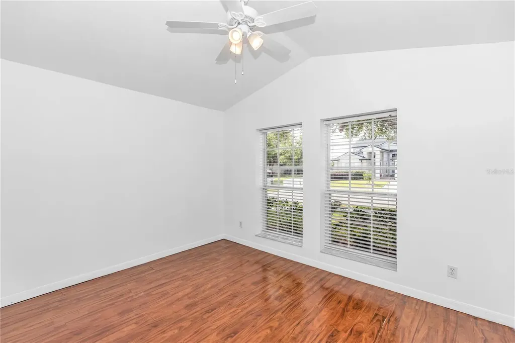 422 Canary Island Court Orlando FL 32828