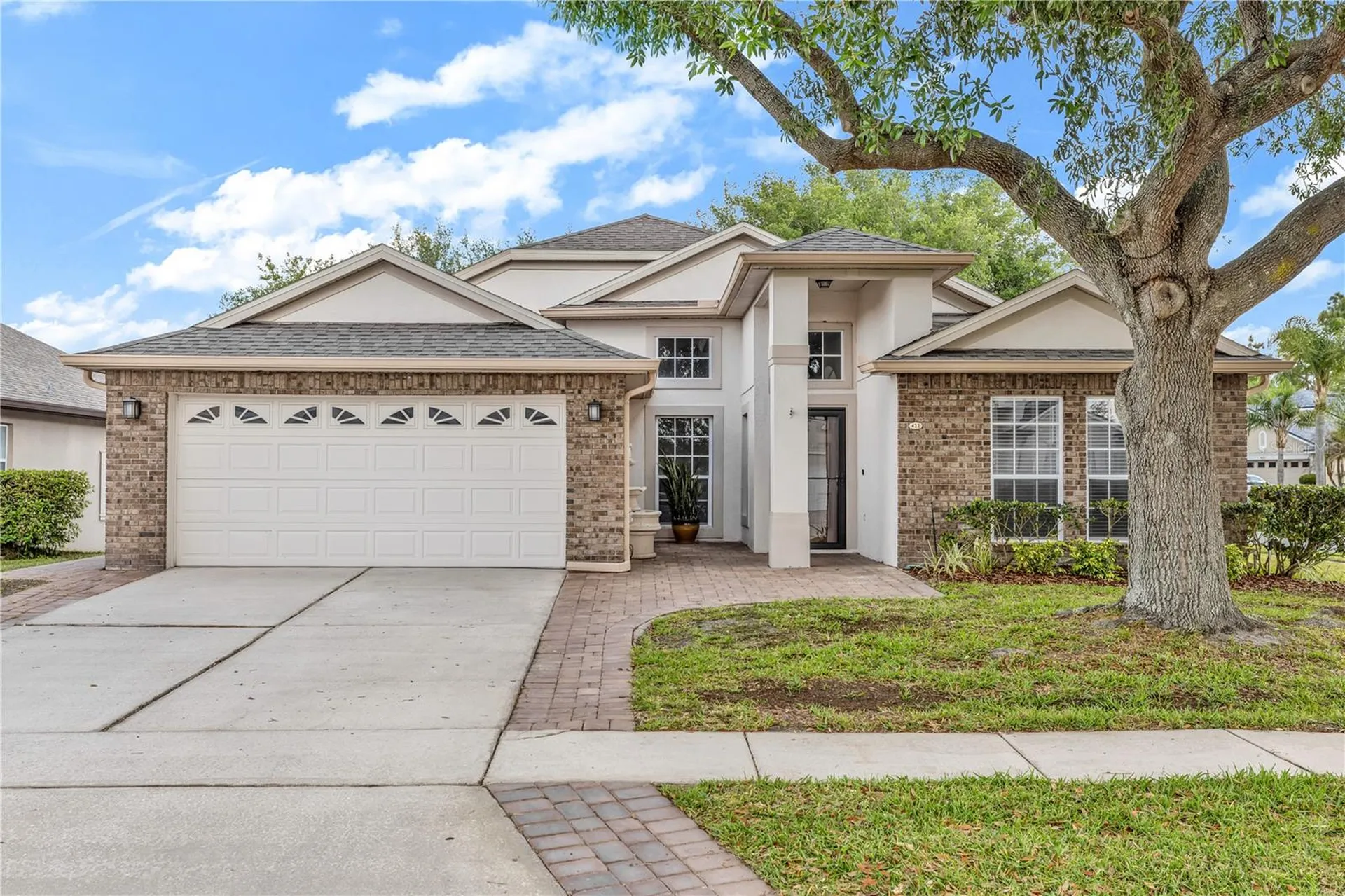 422 Canary Island Court Orlando FL 32828