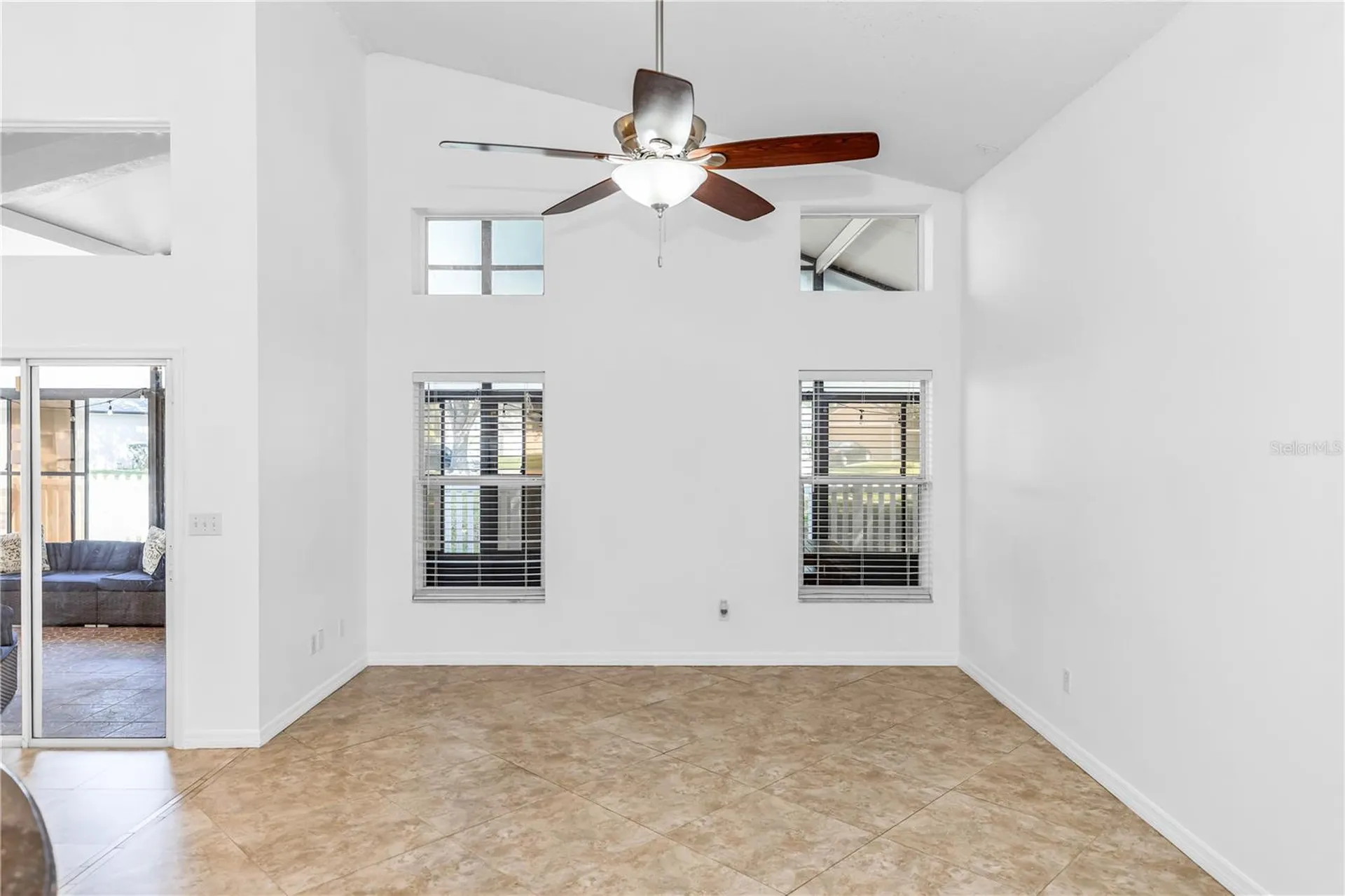 422 Canary Island Court Orlando FL 32828