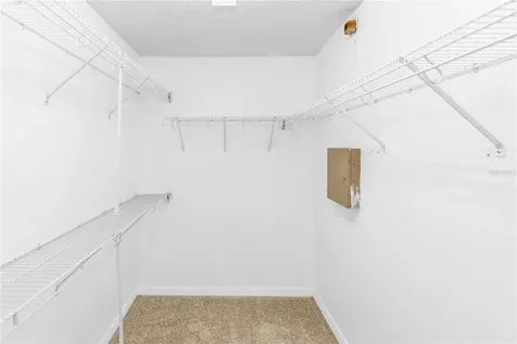 422 Canary Island Court Orlando FL 32828